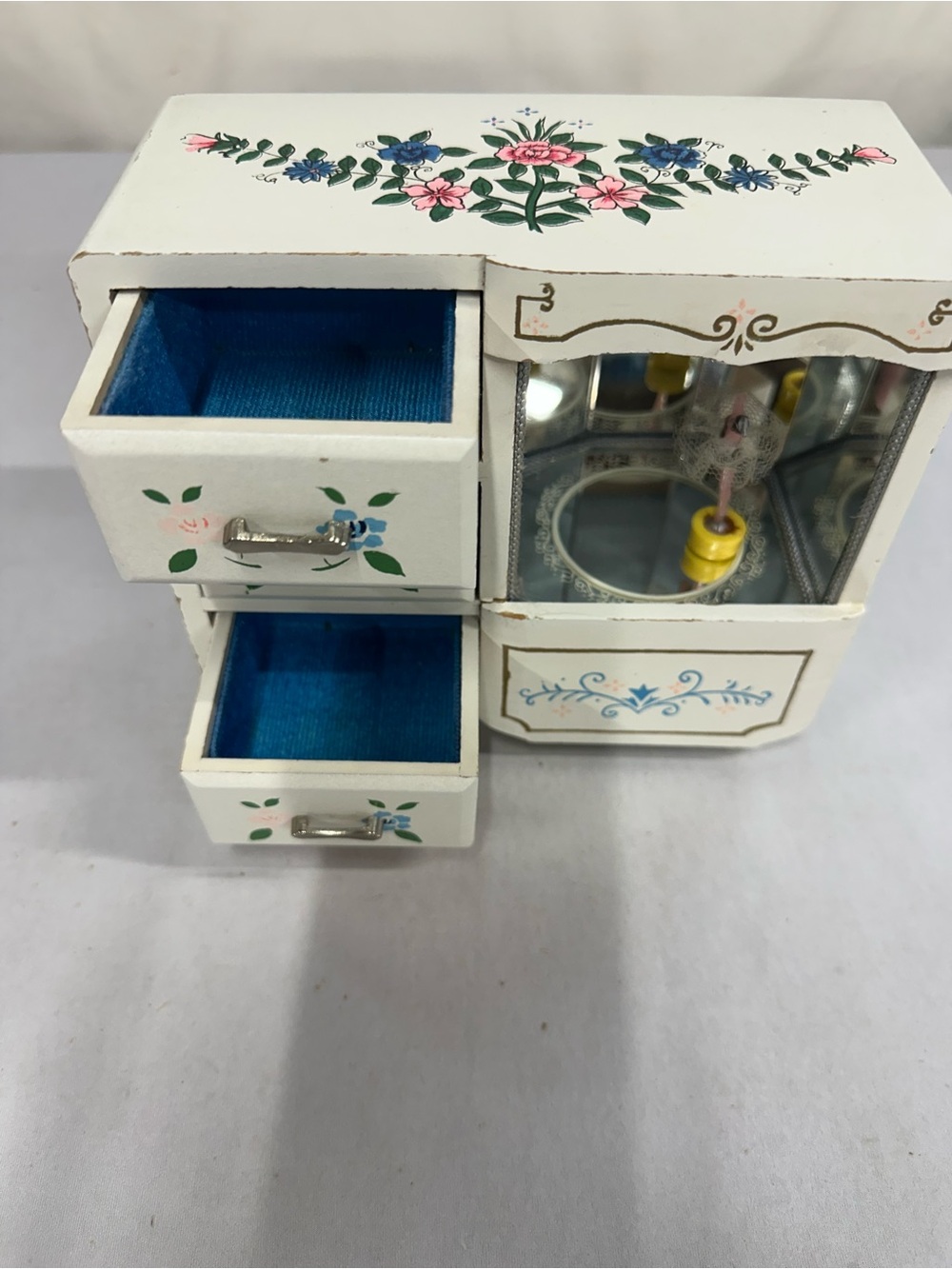 Vintage APCO Musical Jewelry Box - Picture 3 of 8